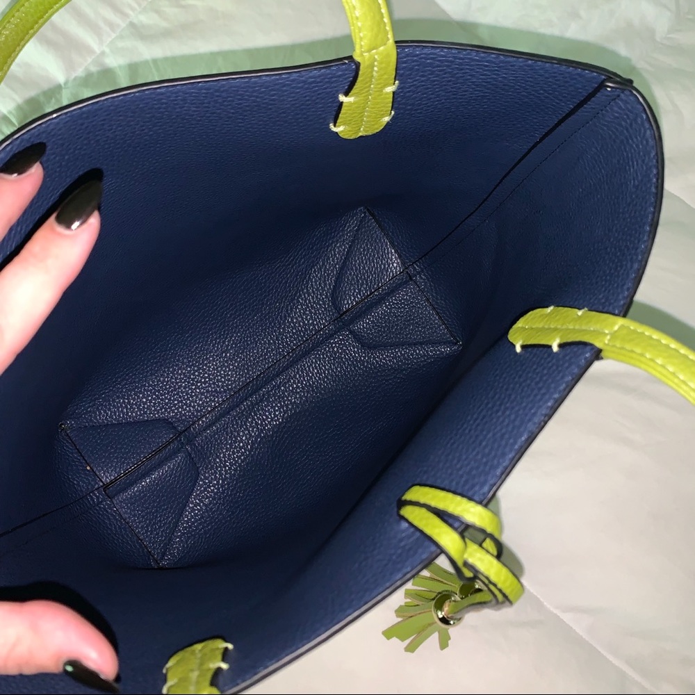 Lime/Navy Vegan Tote - Picture 4 of 8